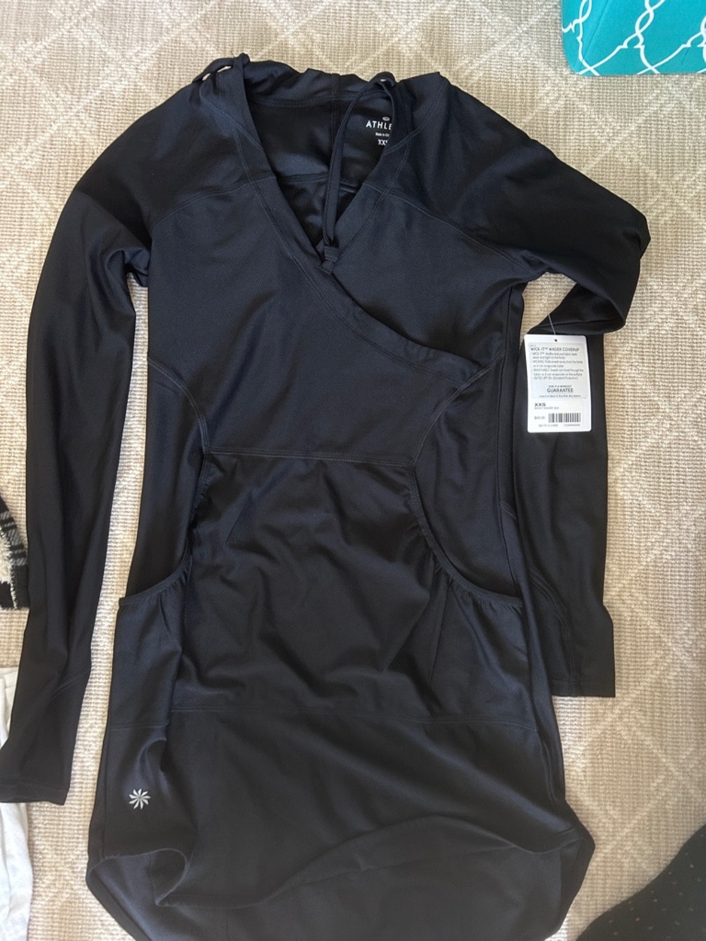 Athleta Black Hooded Long-Sleeve Tunic with Kangaroo Pocket - Picture 3 of 3